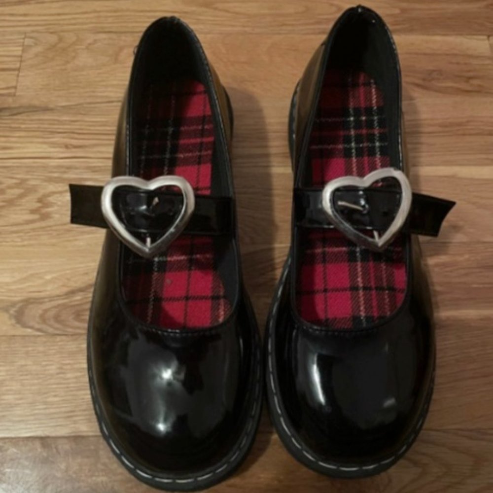 Cute Shiny Small Heeled Alt Gothic Heart Buckled Mary Janes